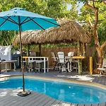 Atlantic Cabana